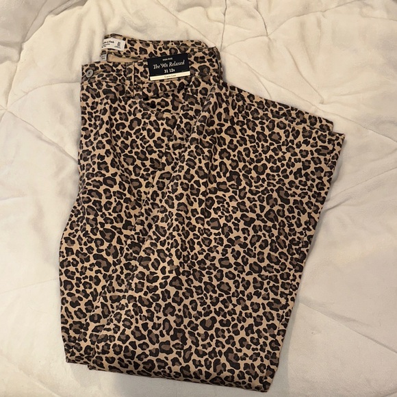 Abercrombie & Fitch Denim - Abercrombie & Fitch High Rise Leopard Print Pants
